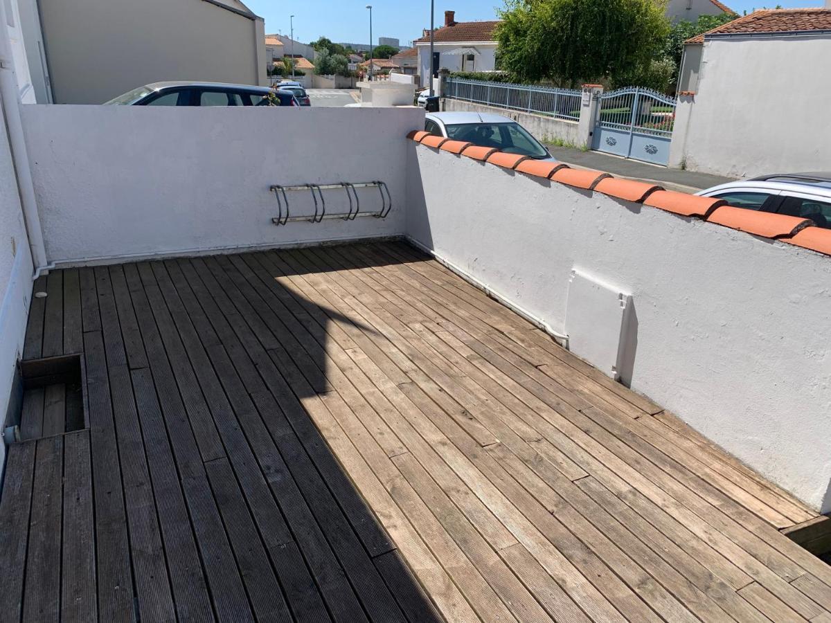 Appartement T2 tout confort en duplex à 15mn à pied du centre-ville La Rochelle  Extérieur photo