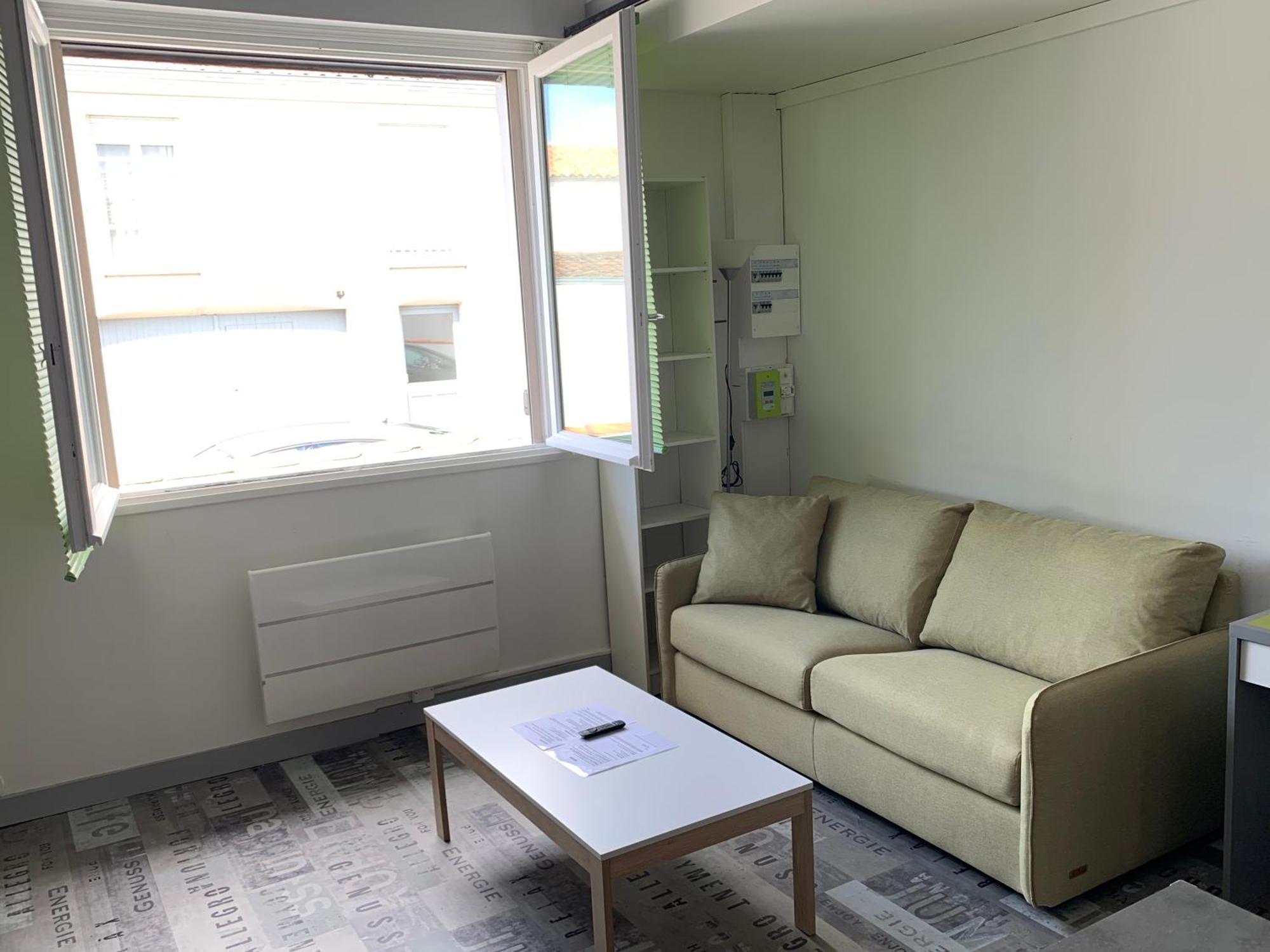 Appartement T2 tout confort en duplex à 15mn à pied du centre-ville La Rochelle  Extérieur photo